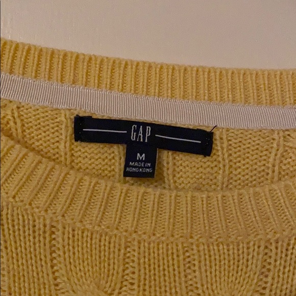GAP YELLOW CABLE KNIT SWEATER - Picture 3 of 9